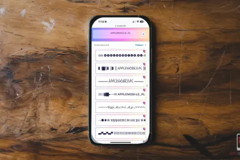 Szukasz ładnej czcionki na IG? Na ekranie telefonu widzisz generator fontów z różnymi wariantami nazwy "APPLEMOBILE.PL".